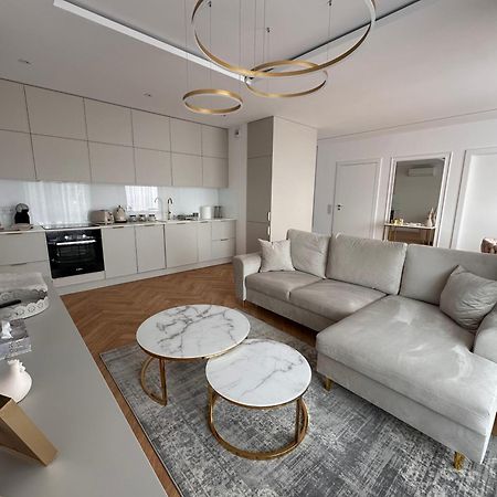Taupe II Wyjatkowy Apartament W Centrum Lodzi Bagian luar foto